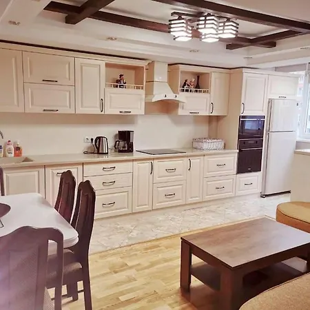Apartment Stunning New Design Next To Park