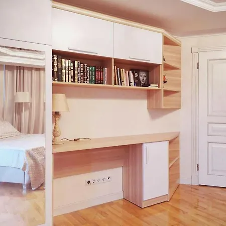 Apartment Stunning New Design Next To Park Kischinau